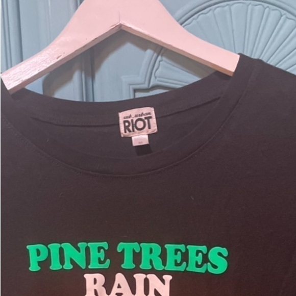 Sub_urban Riot 🍁 Favorite Fall List Tee Tee - Picture 5 of 7